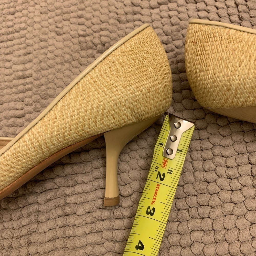 Salvatore Ferragamo Raffia Top Leather Heels Pumps with Ribbon Cream Beige 9 - Picture 16 of 16